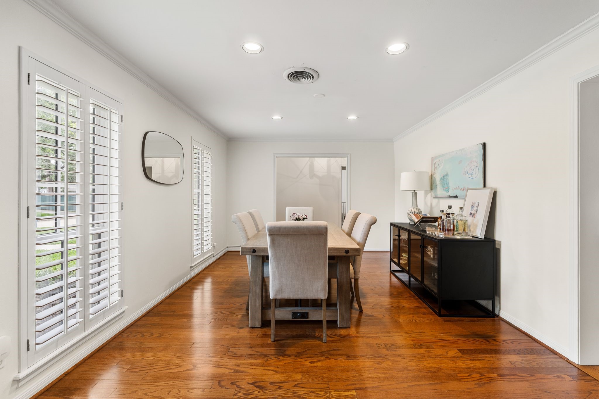 10215 Green Tree Road Houston, TX 77042 - Photo 4 of 27