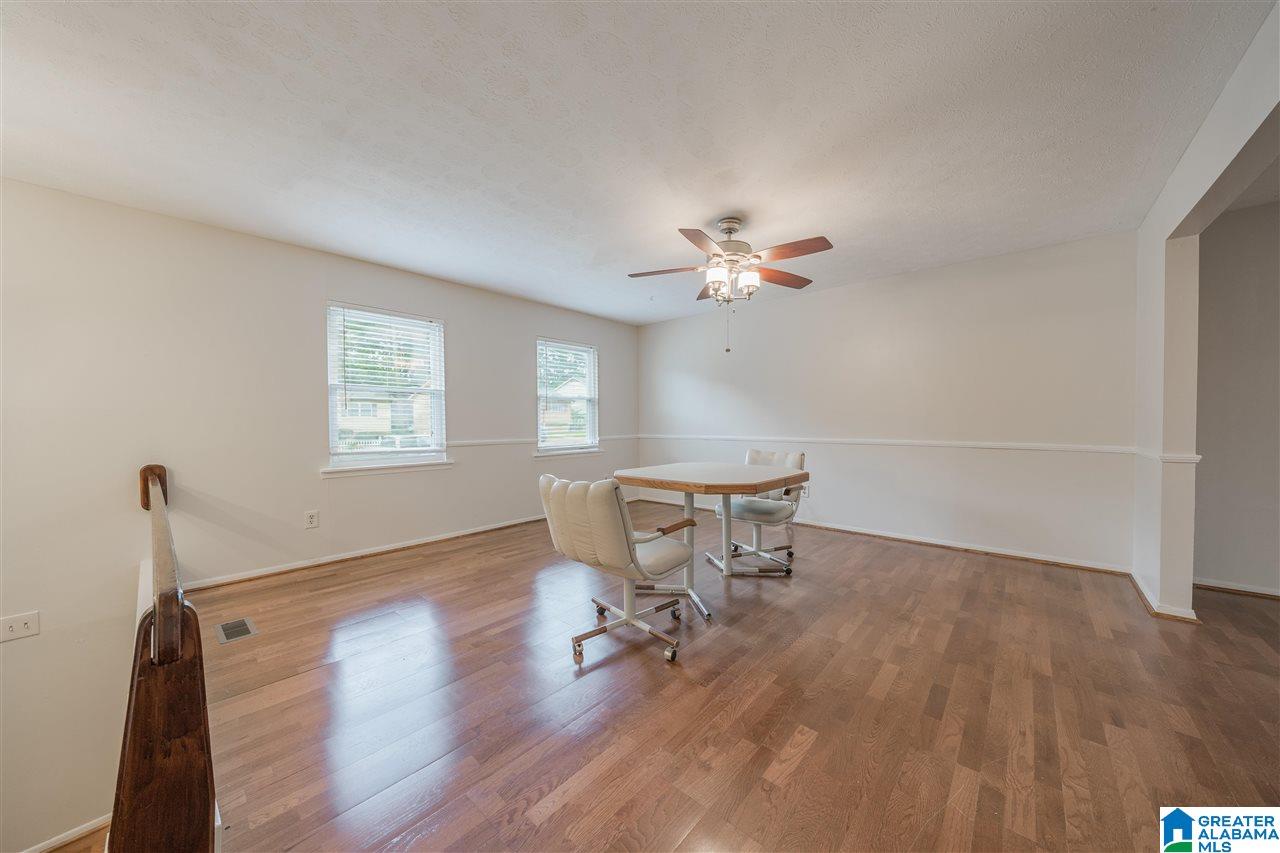 5323 Dixieland Road Birmingham, AL 35210 - Photo 2 of 31