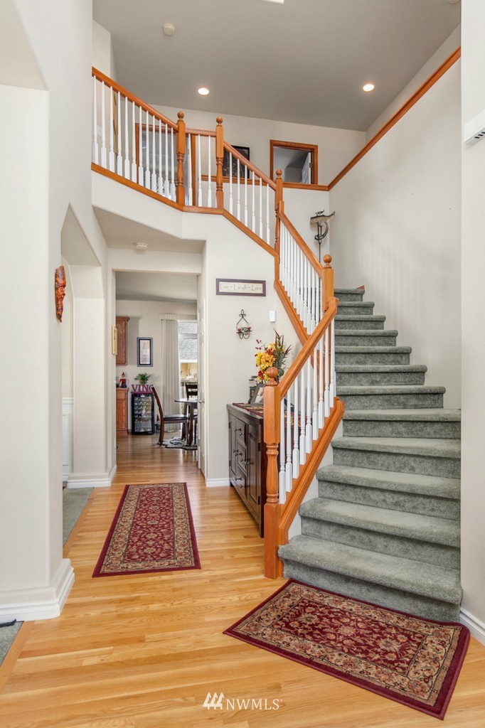 16028 41st Avenue Southeast Bothell, WA 98012 - Photo 2 of 16 Gallery Image 2