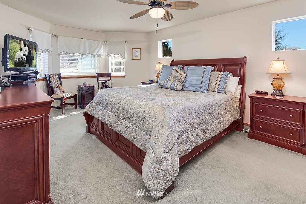 16028 41st Avenue Southeast Bothell, WA 98012 - Photo 11 of 16 Gallery Image 11