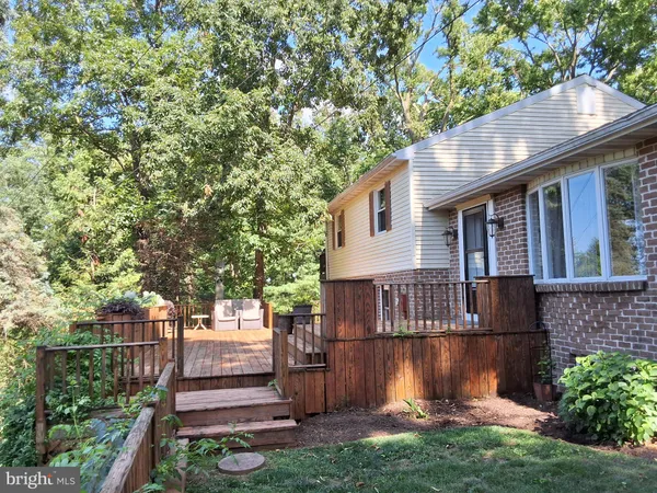 $2,500 | 3422 West Newport Road, Ronks, PA 17572