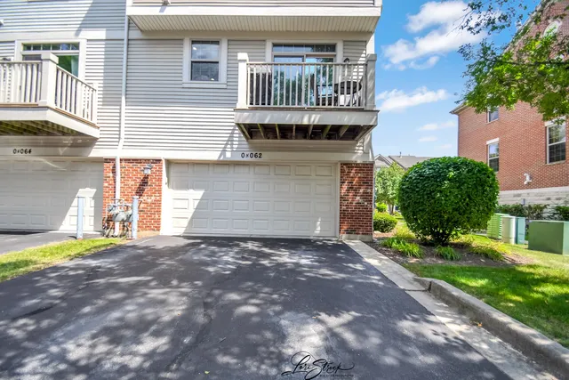 $399,000 | N062 Forsythe Court, Winfield, IL 60190