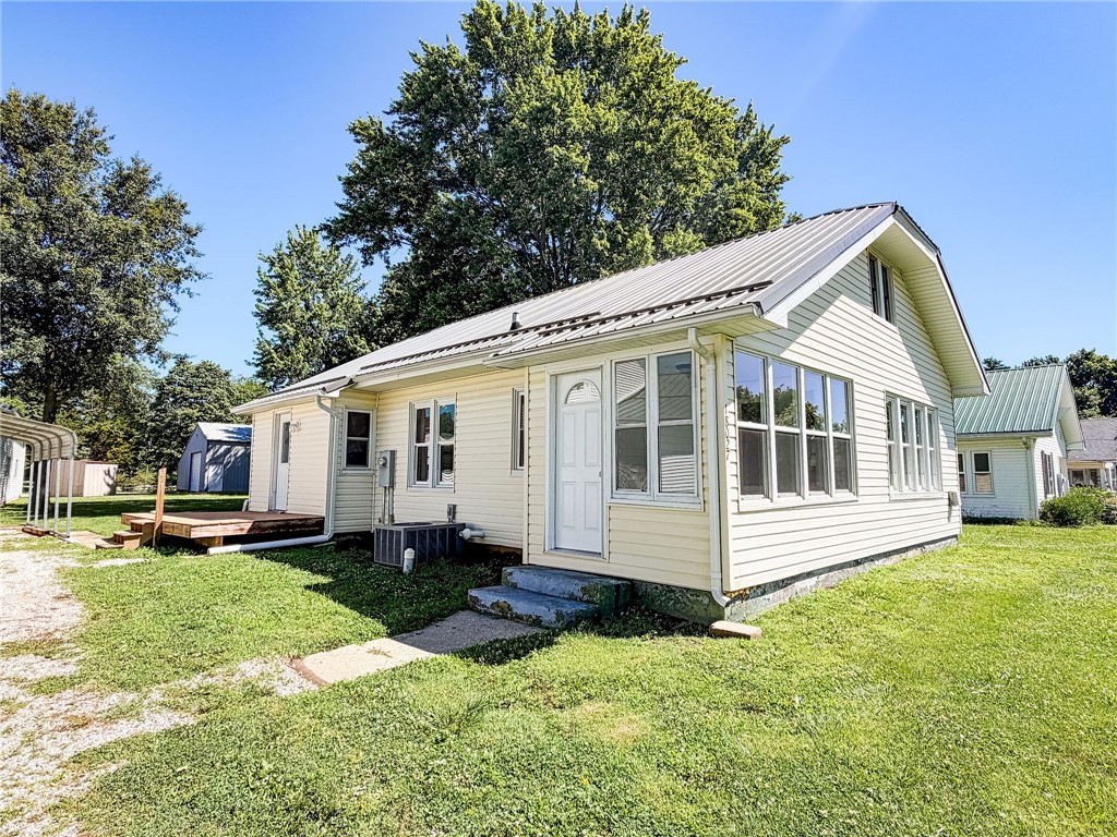 18027 East National Road Marshall, IL 62441 - Photo 22 of 26