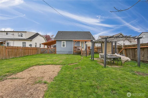 $370,000 | 2829 Field Street, Longview, WA 98632