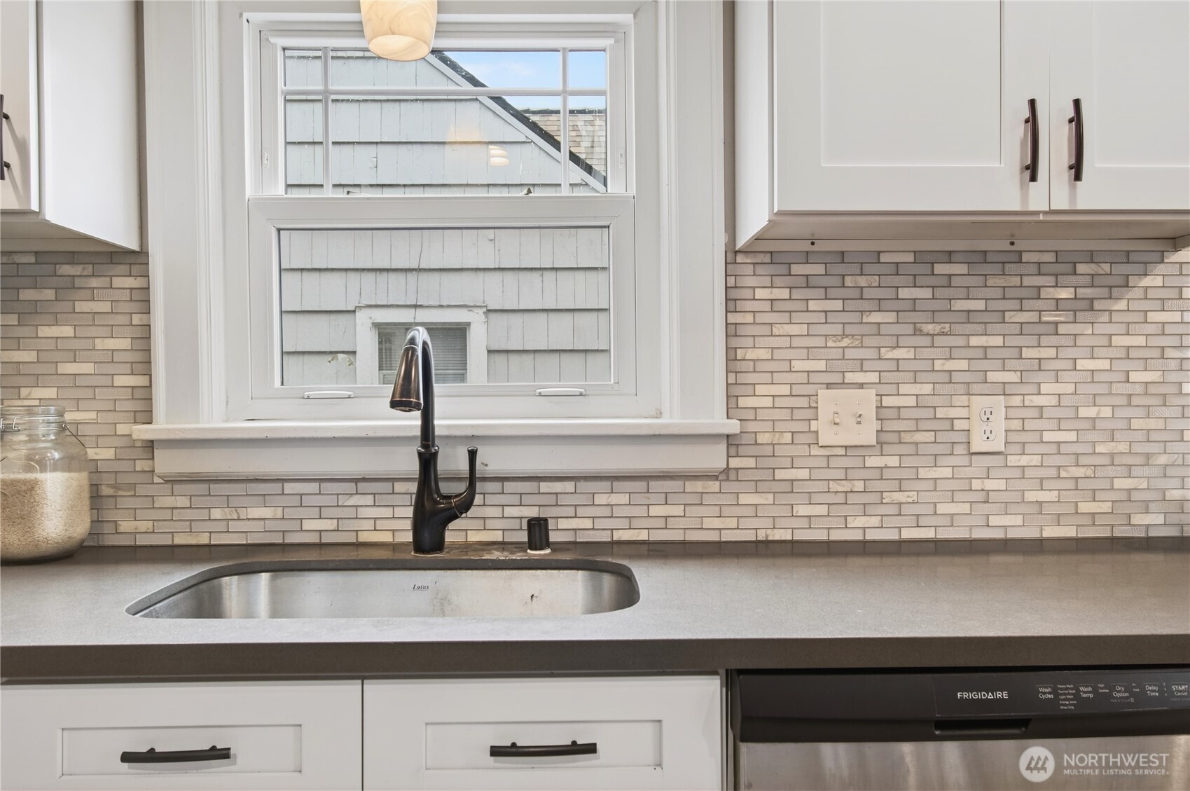 2829 Field Street Longview, WA 98632 - Photo 9 of 30