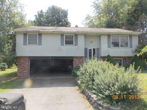 4 Cindy Circle Lititz, PA 17543 - Photo 1 of 18