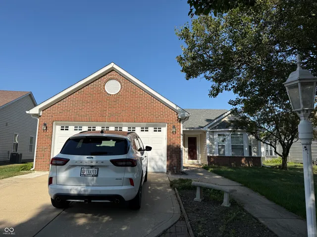 $2,000 | 10724 Springston Court, Fishers, IN 46037
