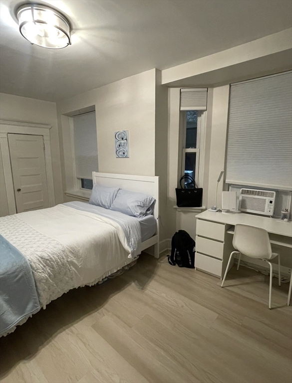 8 Garrison Street, Unit 212 Boston, MA 02116 - Photo 5 of 17