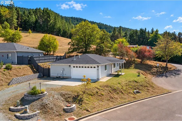 $369,900 | 281 Clark Street, Myrtle Creek, OR 97457