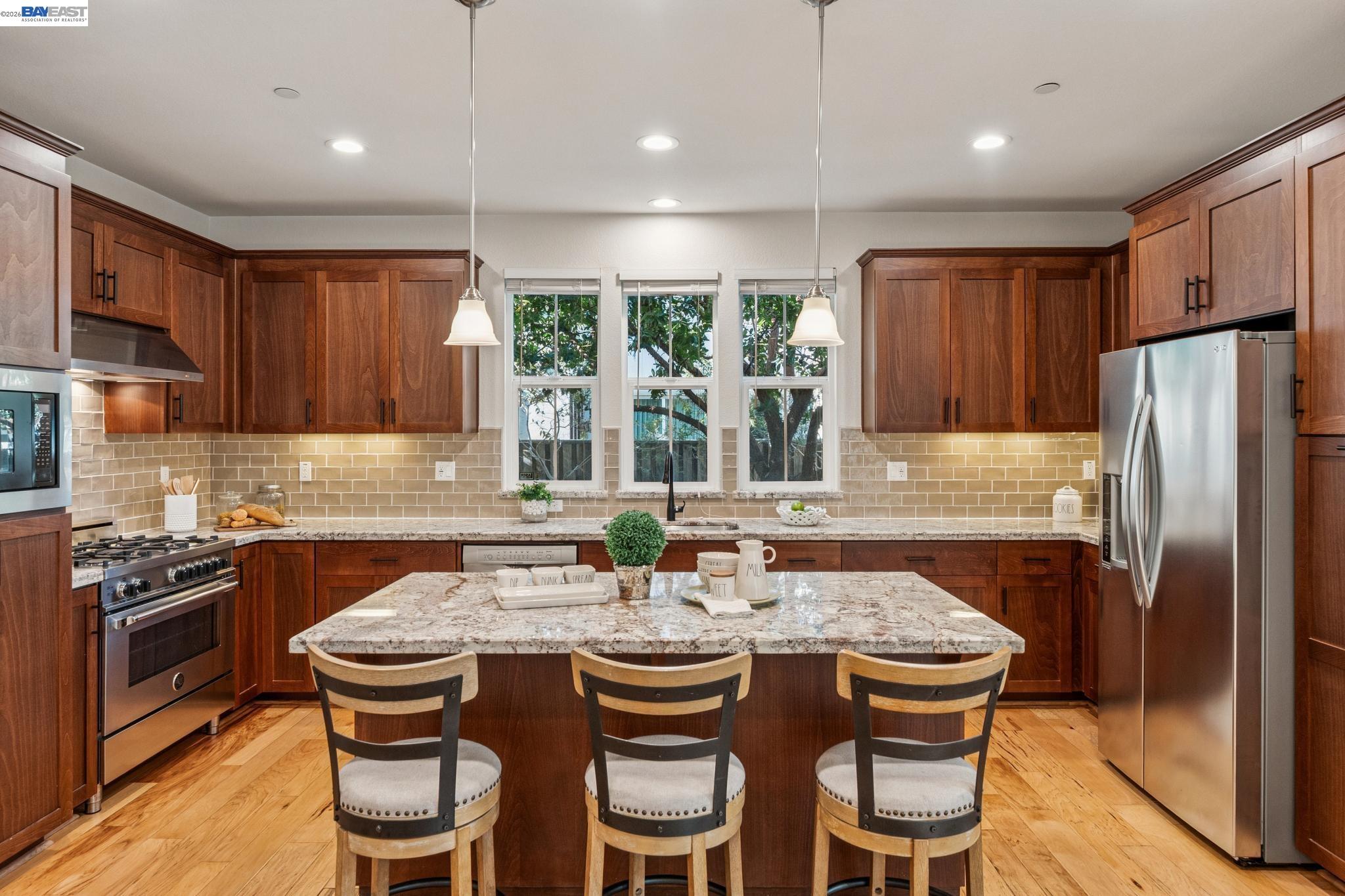 415 Dewitt Lane Alameda, CA 94501 - Photo 12 of 40