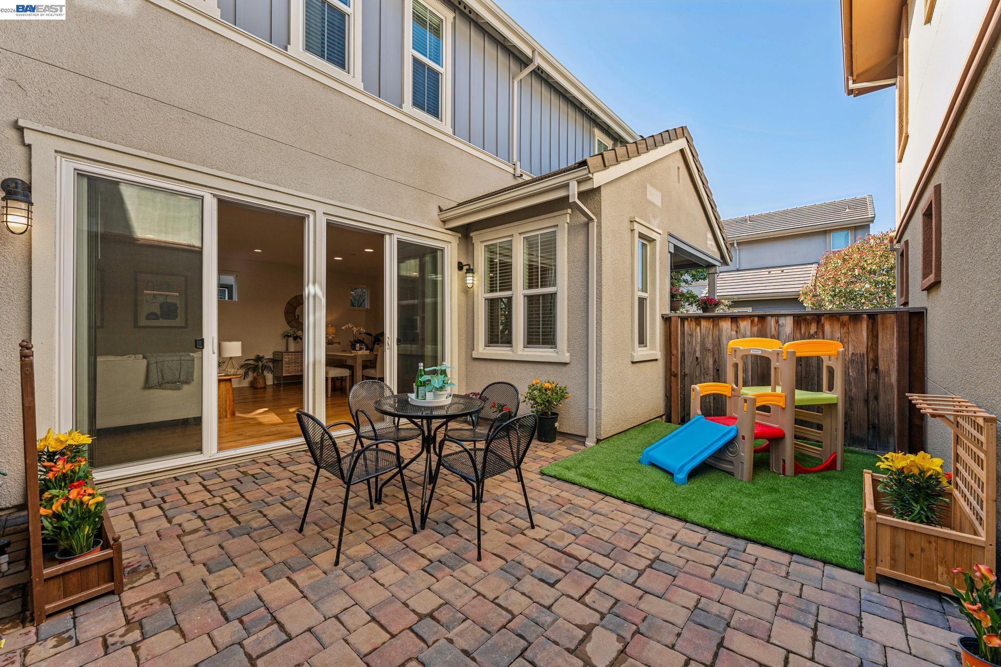 415 Dewitt Lane Alameda, CA 94501 - Photo 15 of 40