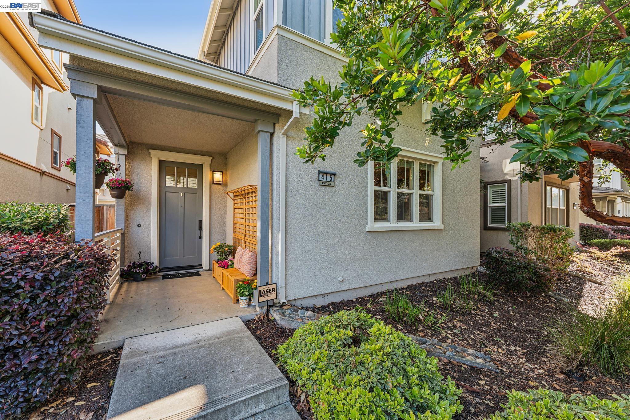 415 Dewitt Lane Alameda, CA 94501 - Photo 2 of 40