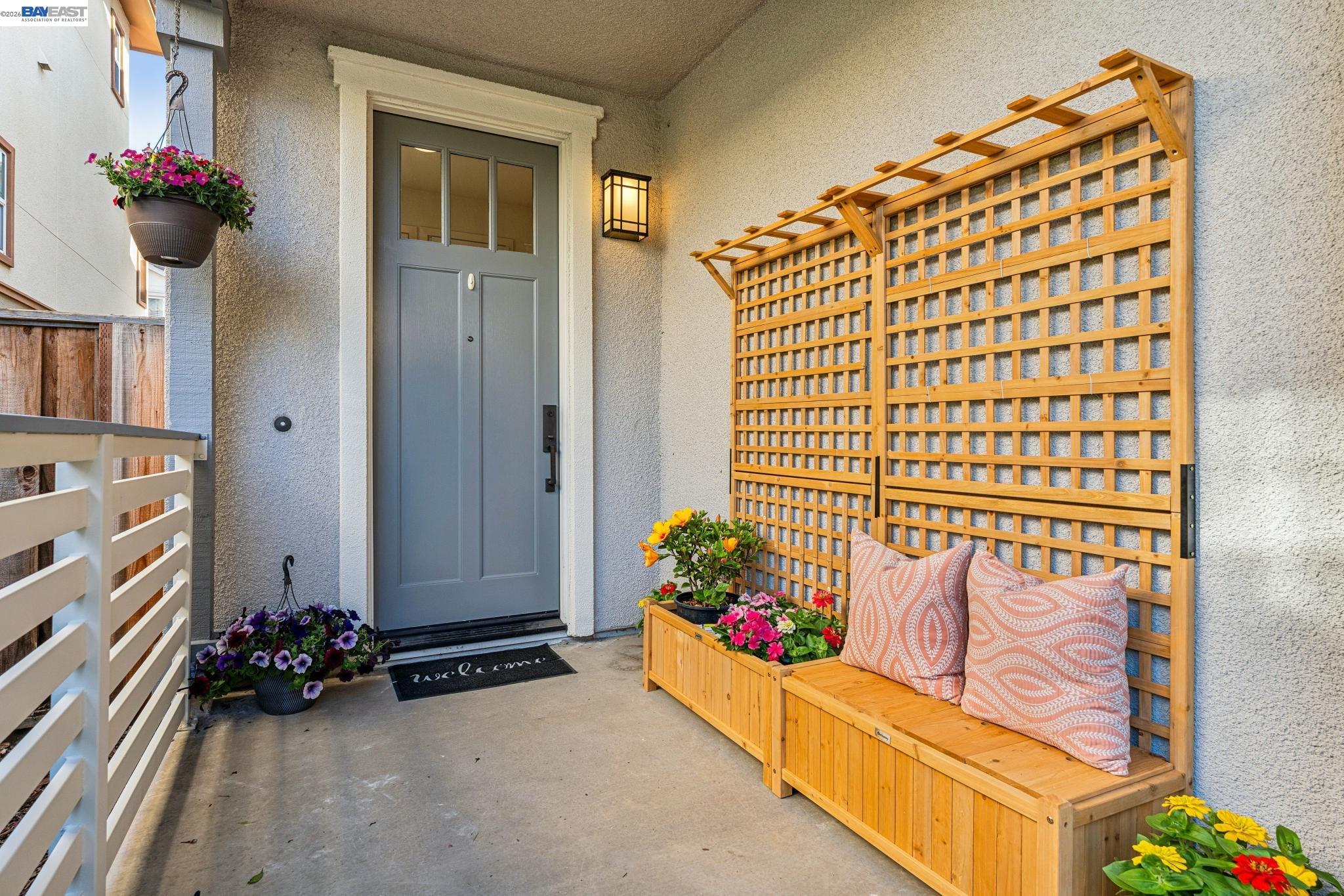 415 Dewitt Lane Alameda, CA 94501 - Photo 3 of 40