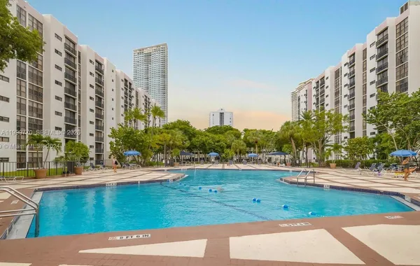 $2,400 | 17021 North Bay Road, Unit 409, Sunny Isles Beach, FL 33160