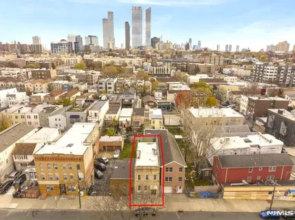 $829,000 | 12 Wright Avenue, Jersey City, NJ 07306