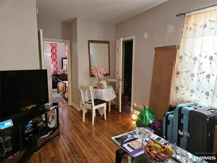 $829,000 | 12 Wright Avenue, Jersey City, NJ 07306