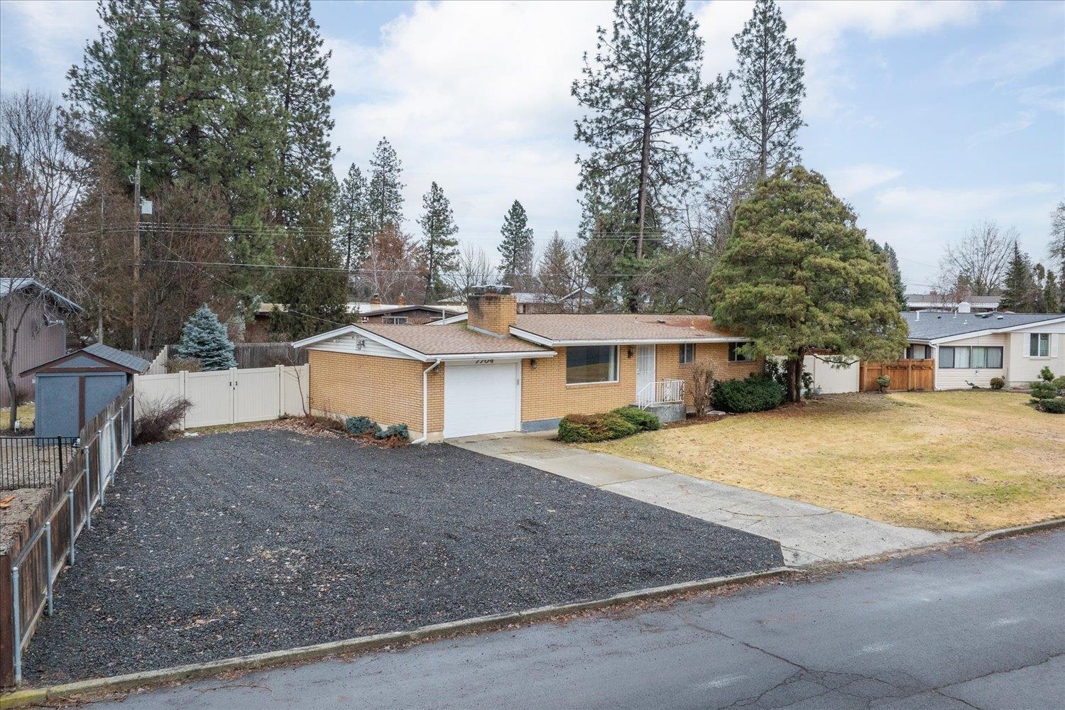 7704 North Stevens Street Spokane, WA 99208 - Photo 2 of 32 Gallery Image 2