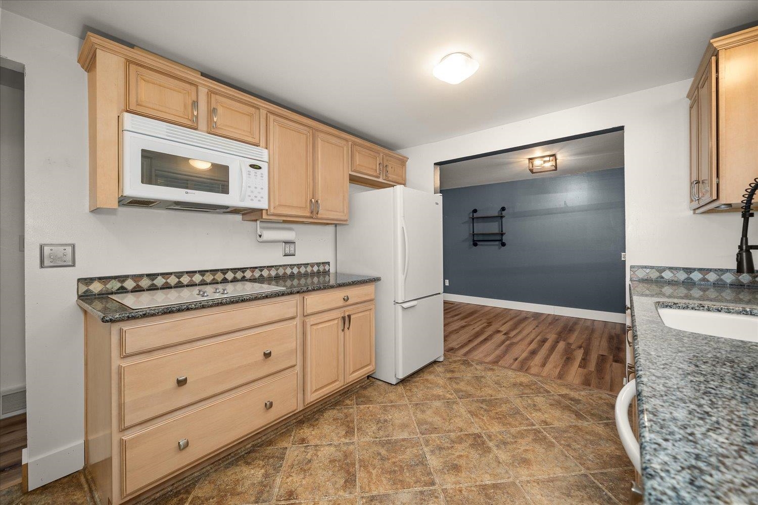 7704 North Stevens Street Spokane, WA 99208 - Photo 10 of 32 Gallery Image 10