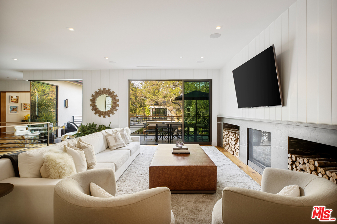 3904 Valley Meadow Road Encino, CA 91436 - Photo 23 of 41