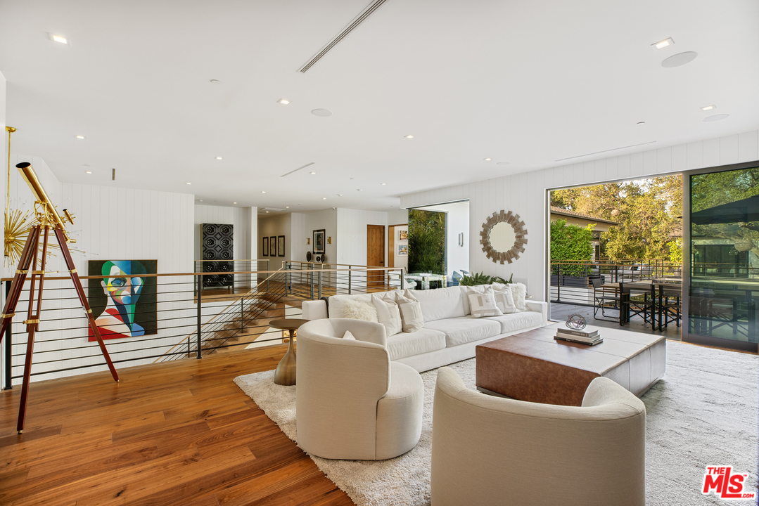 3904 Valley Meadow Road Encino, CA 91436 - Photo 24 of 41