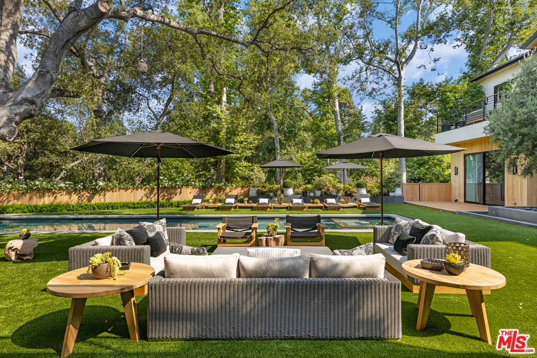 3904 Valley Meadow Road Encino, CA 91436 - Photo 35 of 41