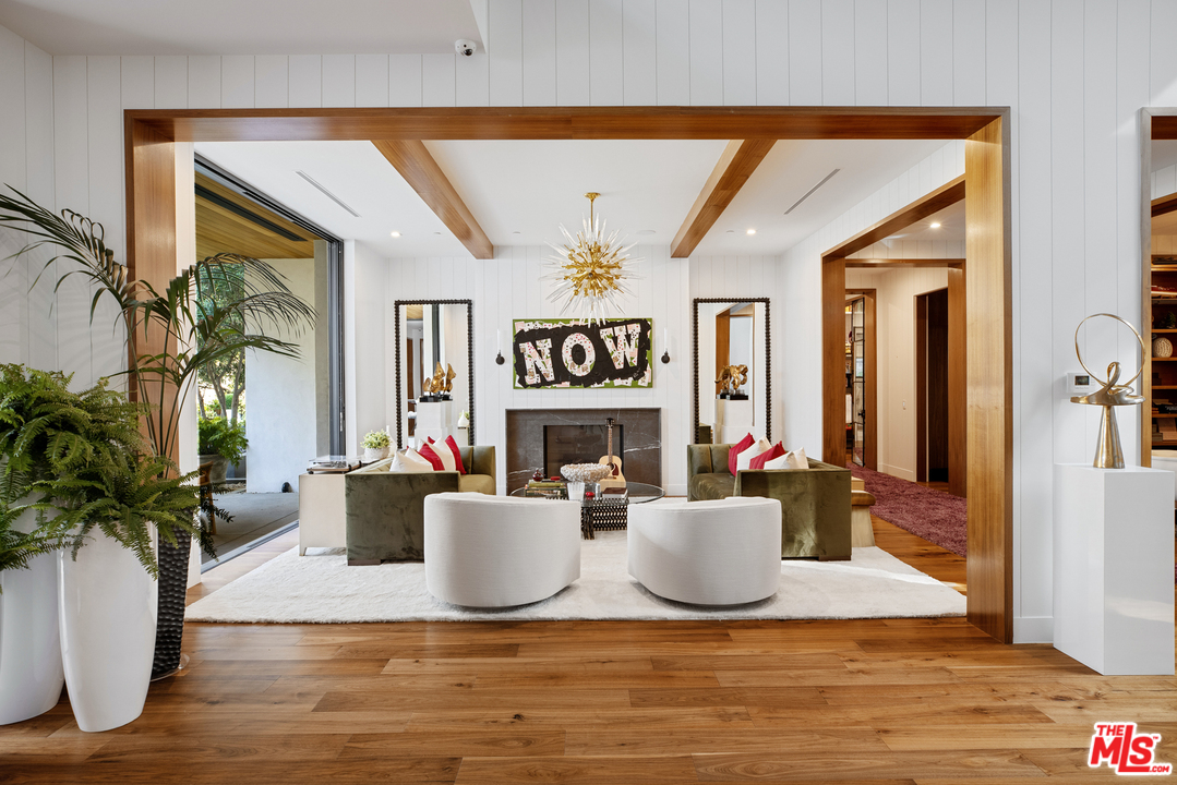 3904 Valley Meadow Road Encino, CA 91436 - Photo 6 of 41