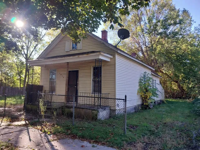 $19,900 | 1810 Carroll Street, Saginaw, MI 48601