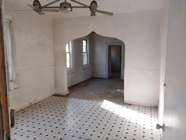 $19,900 | 1810 Carroll Street, Saginaw, MI 48601