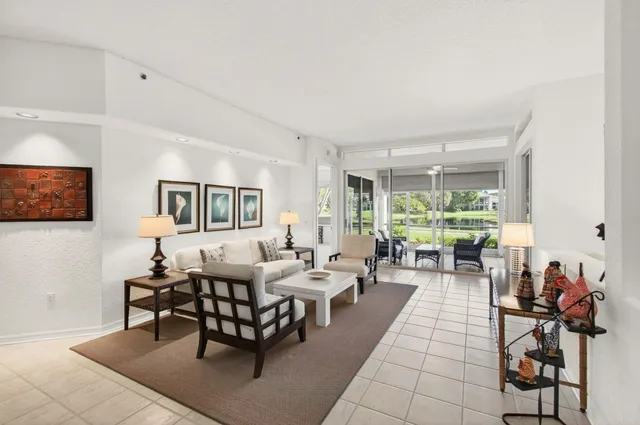 $13,000 | 2512 Coco Plum Boulevard, Unit 1304, Boca Raton, FL 33496