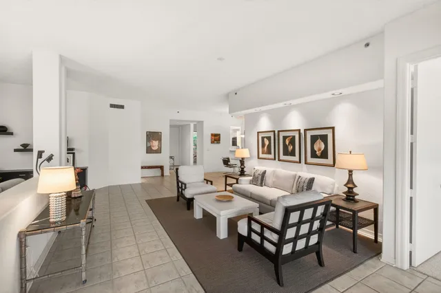 $13,000 | 2512 Coco Plum Boulevard, Unit 1304, Boca Raton, FL 33496