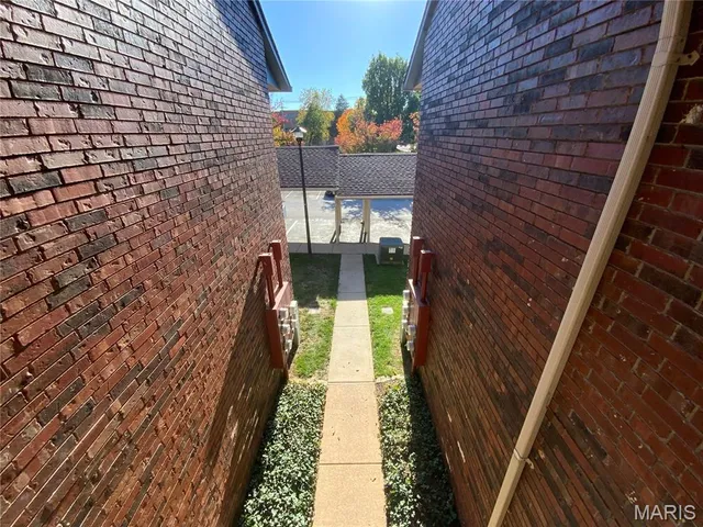 $125,000 | 2327 Kratky Road, Unit C, St. Louis, MO 63114