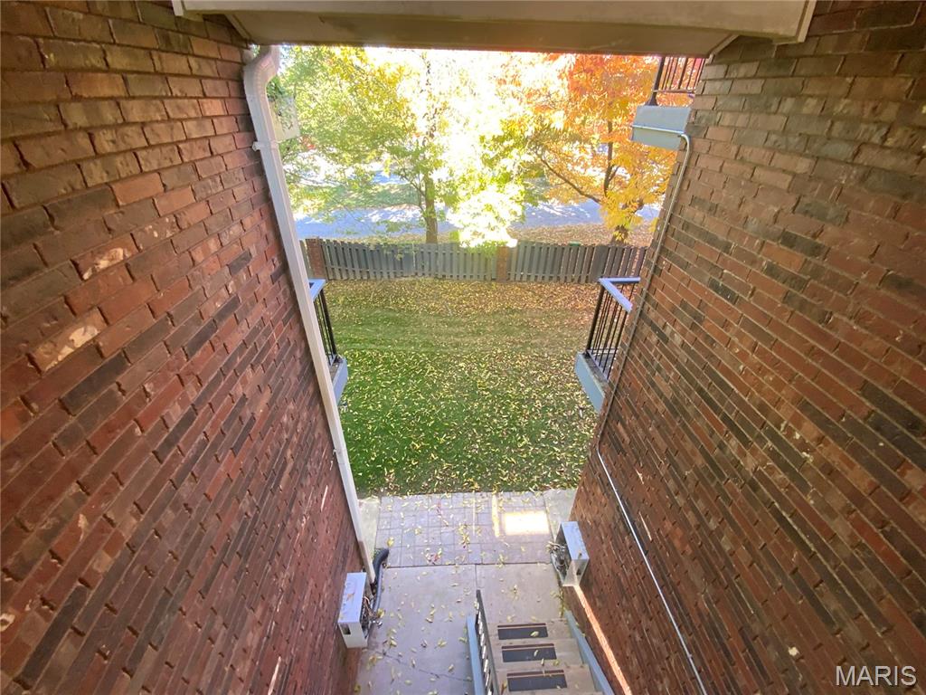 2327 Kratky Road, Unit C St. Louis, MO 63114 - Photo 15 of 30