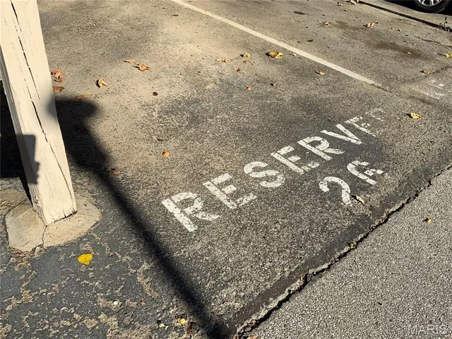 $125,000 | 2327 Kratky Road, Unit C, St. Louis, MO 63114