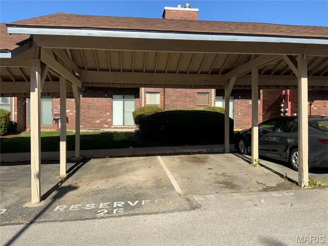 $125,000 | 2327 Kratky Road, Unit C, St. Louis, MO 63114