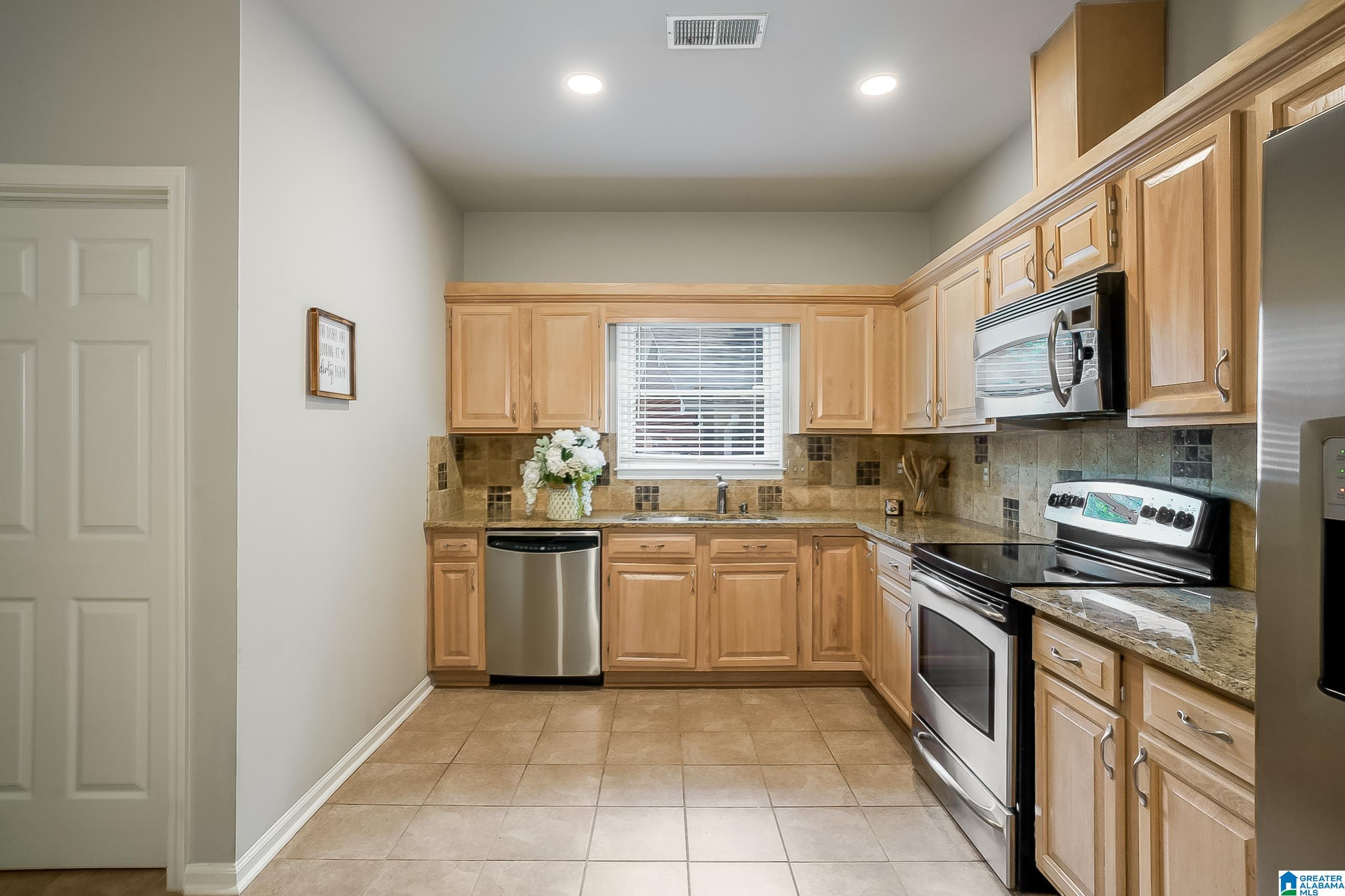 1243 Berwick Road Birmingham, AL 35242 - Photo 13 of 33