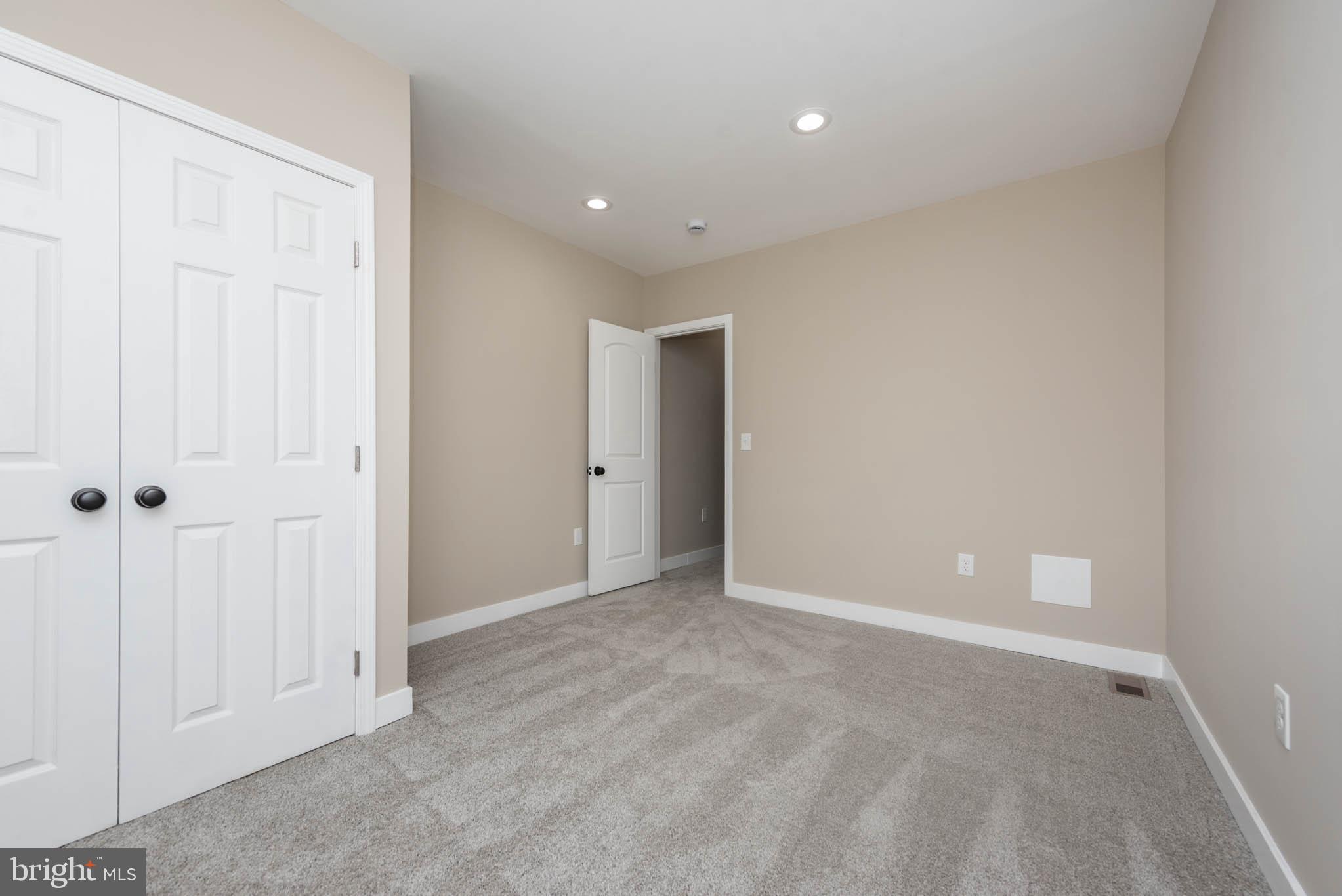 1713 North Bond Street Baltimore, MD 21213 - Photo 18 of 33 a view of an empty room