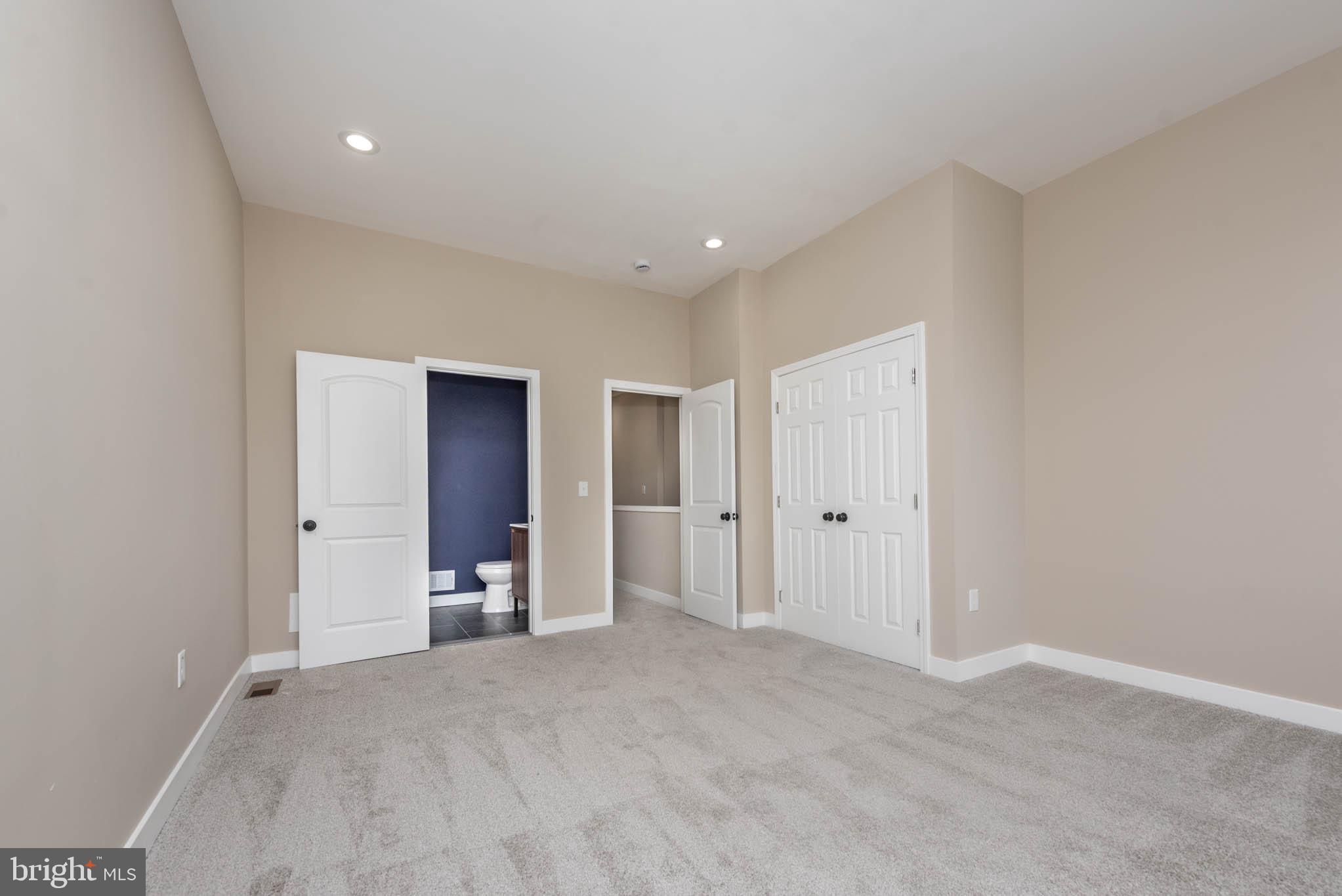 1713 North Bond Street Baltimore, MD 21213 - Photo 10 of 33 a view of an empty room