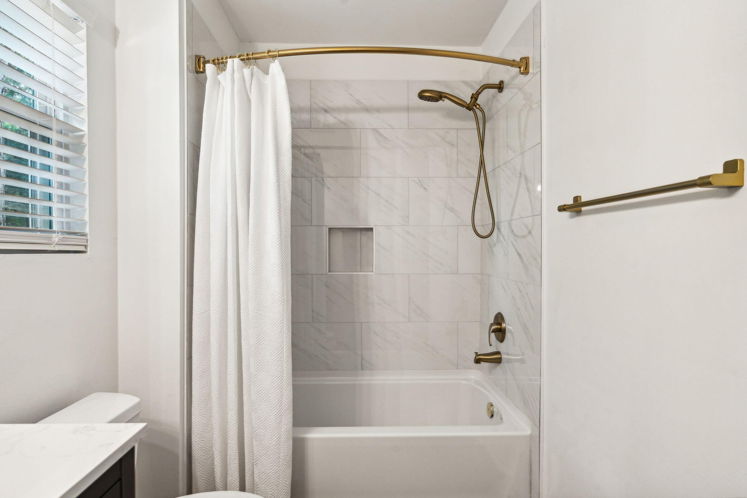 1237 Llewellyn Road Mount Pleasant, SC 29464 - Photo 28 of 44 1237LlewellynRd-KeenEyeMarketing-031