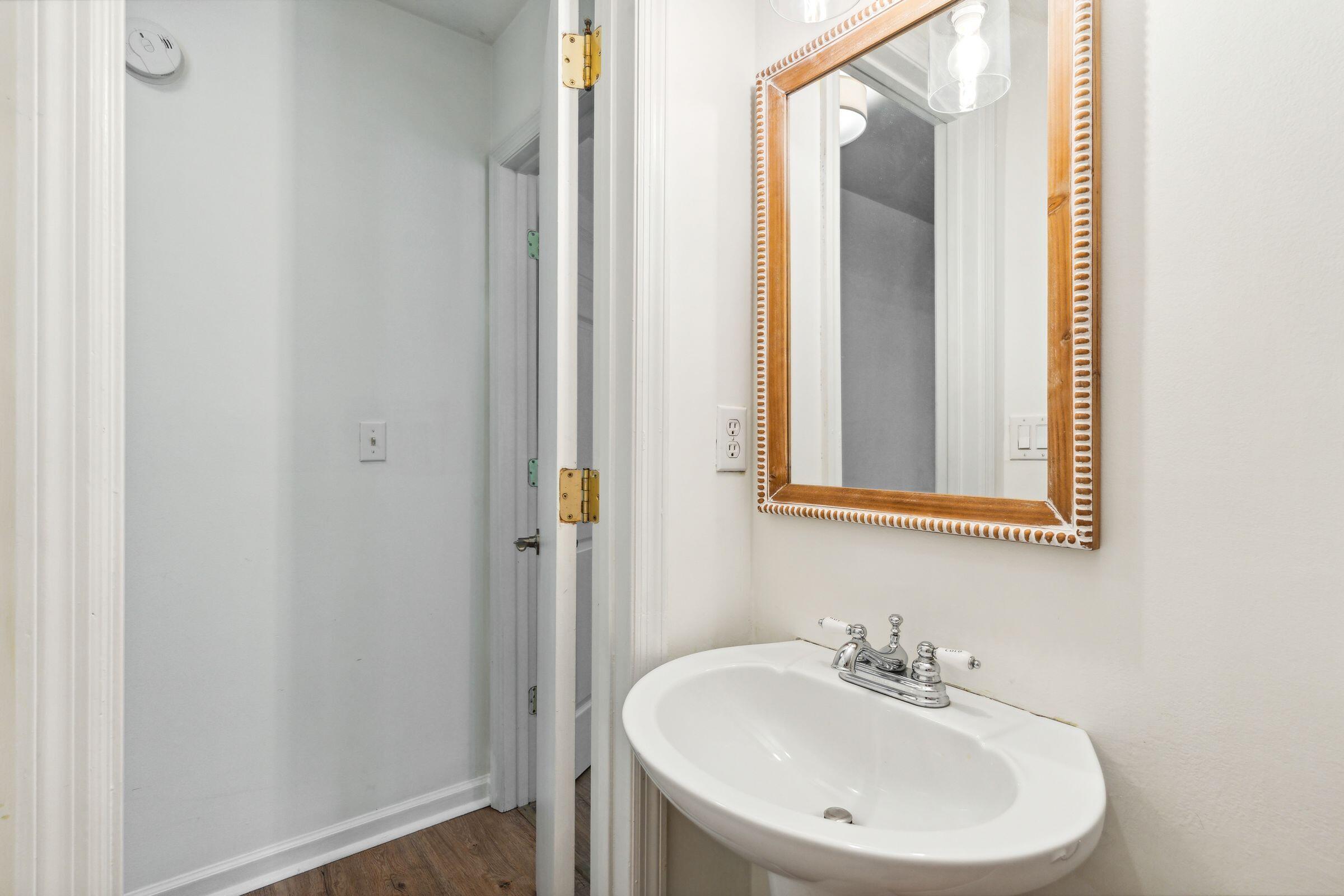 1237 Llewellyn Road Mount Pleasant, SC 29464 - Photo 34 of 44 1237LlewellynRd-KeenEyeMarketing-037