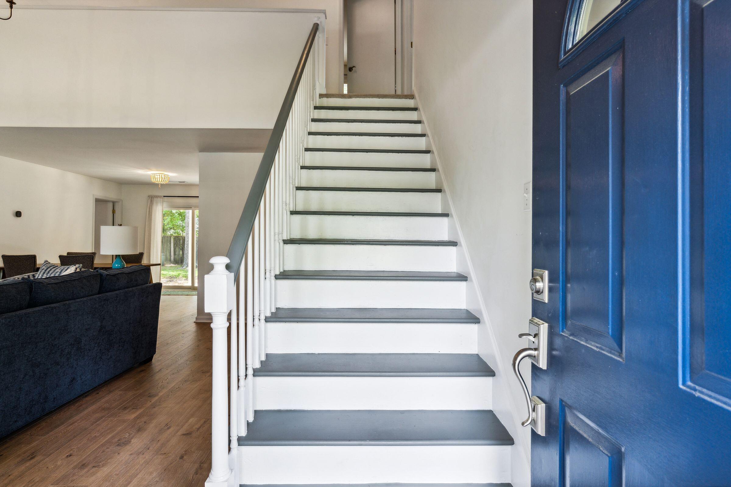 1237 Llewellyn Road Mount Pleasant, SC 29464 - Photo 4 of 44 1237LlewellynRd-KeenEyeMarketing-007