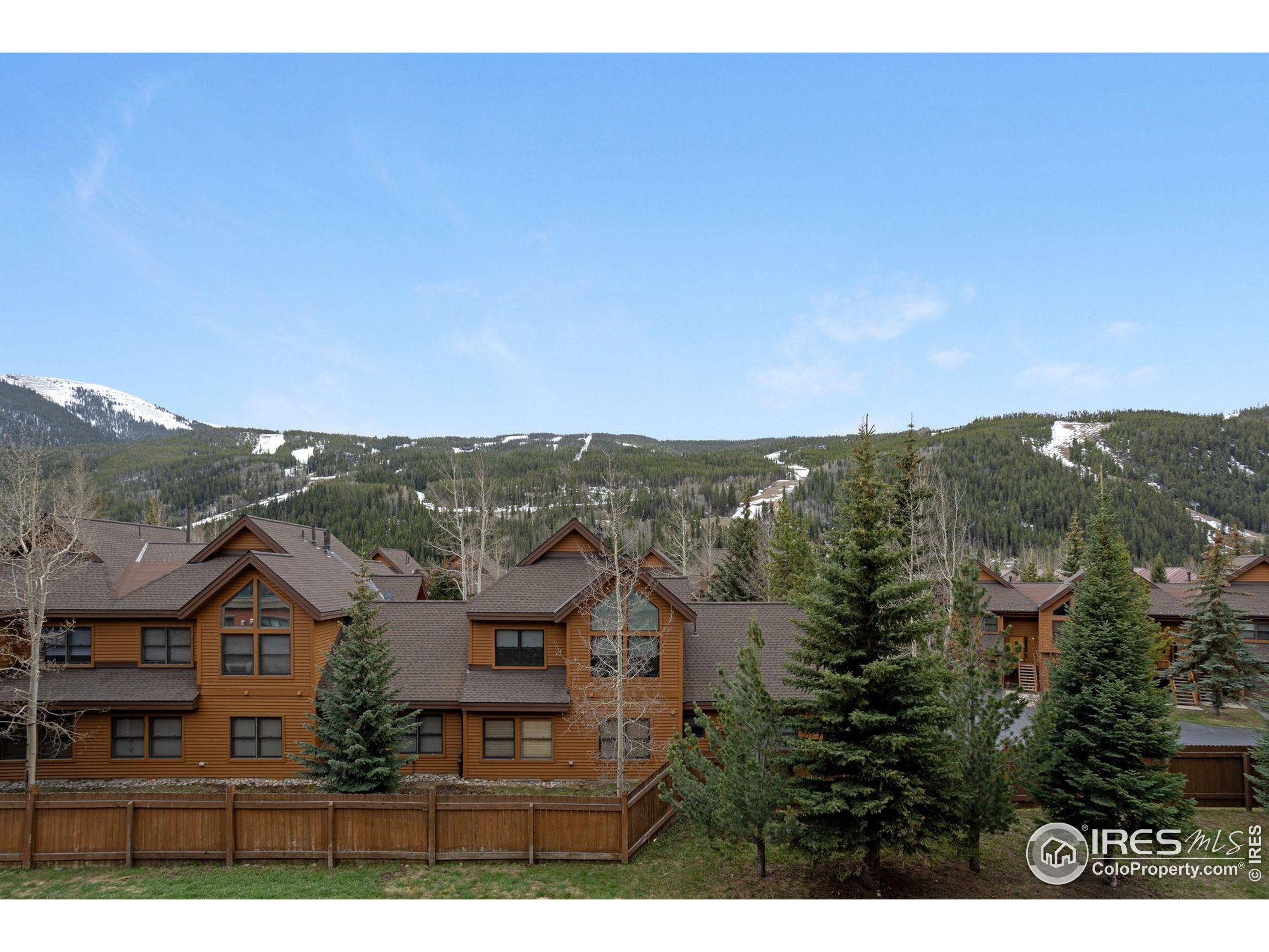 23110 Highway 6, Unit 5074 Dillon, CO 80435 - Photo 19 of 25 a view of a city with mountain