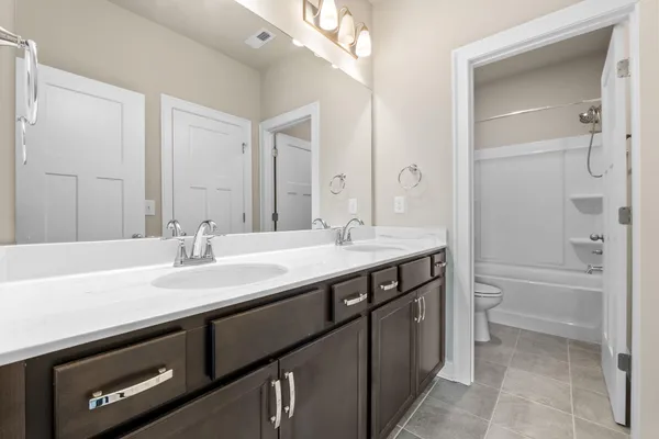 $3,900 | 7435 Red Poppy Drive, Unit 352, Ooltewah, TN 37363