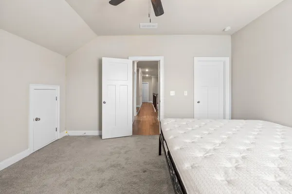 $3,900 | 7435 Red Poppy Drive, Unit 352, Ooltewah, TN 37363