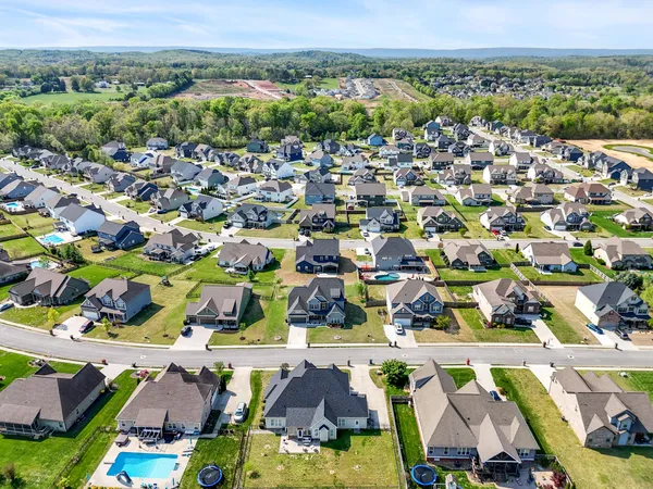 $3,900 | 7435 Red Poppy Drive, Unit 352, Ooltewah, TN 37363