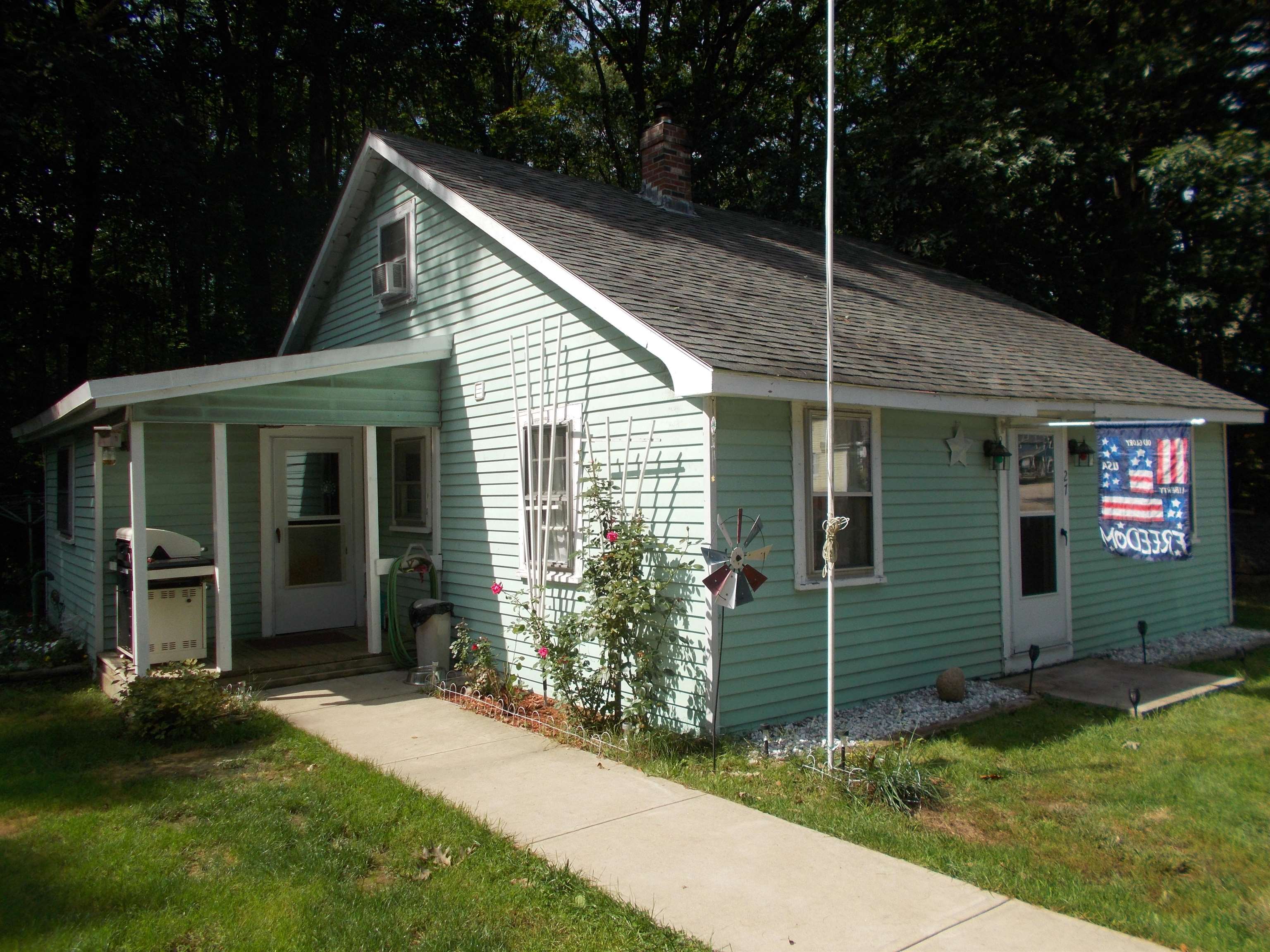 27 Howe Road Rollinsford, NH 03869 - Photo 1 of 3 Gallery Image 1