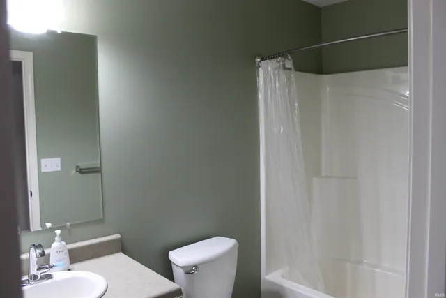 $283,900 | 811 Thomas Drive, Angola, IN 46703