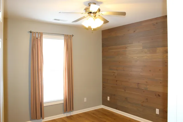 $283,900 | 811 Thomas Drive, Angola, IN 46703