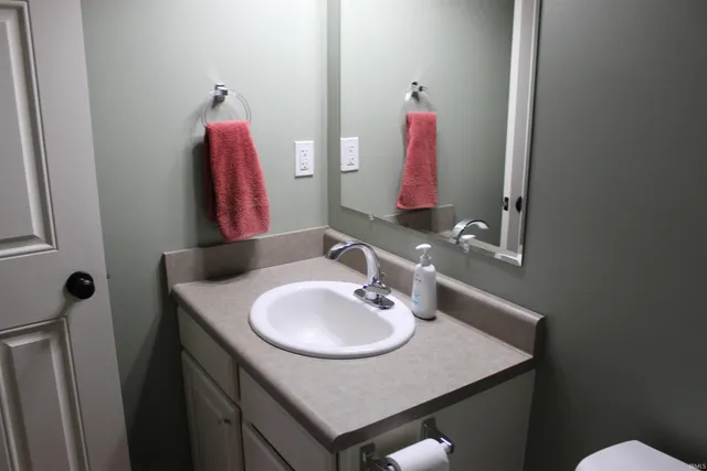 $283,900 | 811 Thomas Drive, Angola, IN 46703