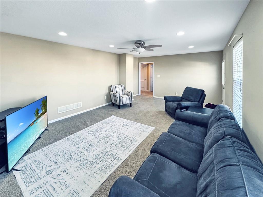 1219 Wildflower Road Warrensburg, MO 64093 - Photo 13 of 30