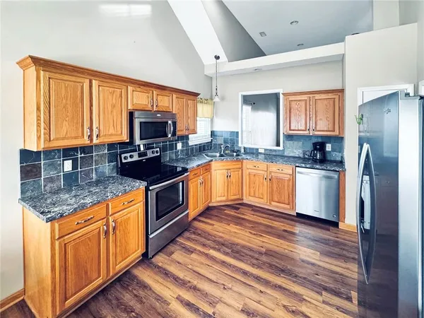 $375,000 | 1219 Wildflower Road, Warrensburg, MO 64093